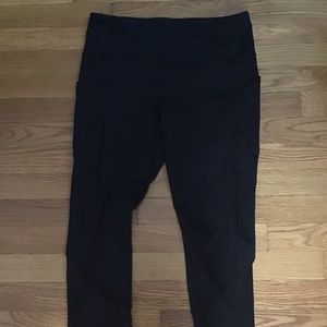 Lululemon Black Cropped Leggings